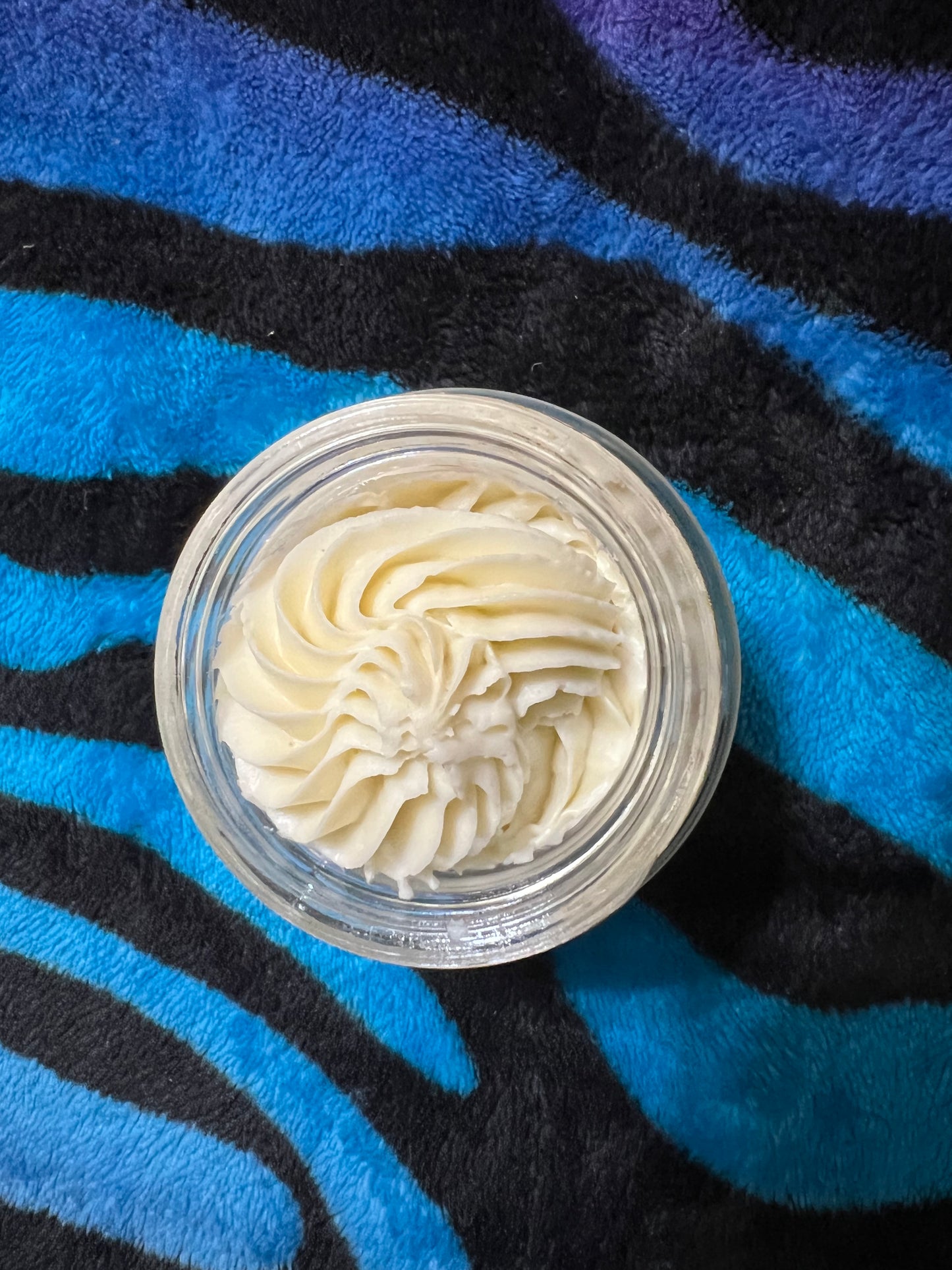 Travel size Organic Shea Butter lemongrass